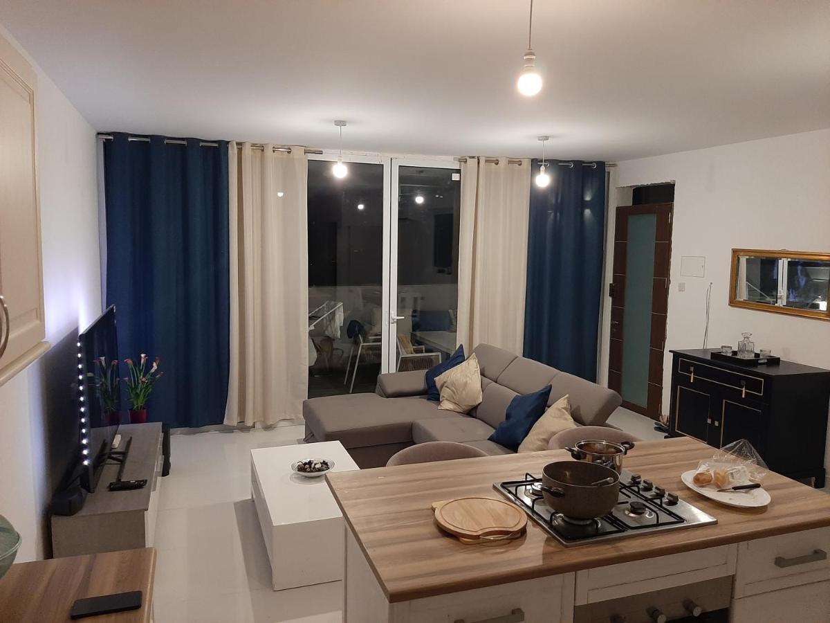 Апартаменты Town Pent House Лука Экстерьер фото