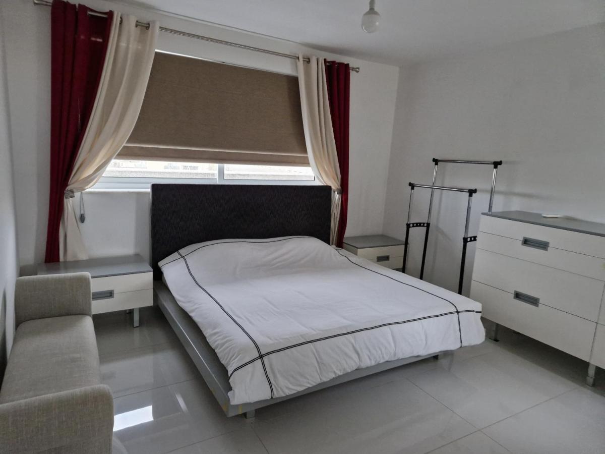 Апартаменты Town Pent House Лука Экстерьер фото