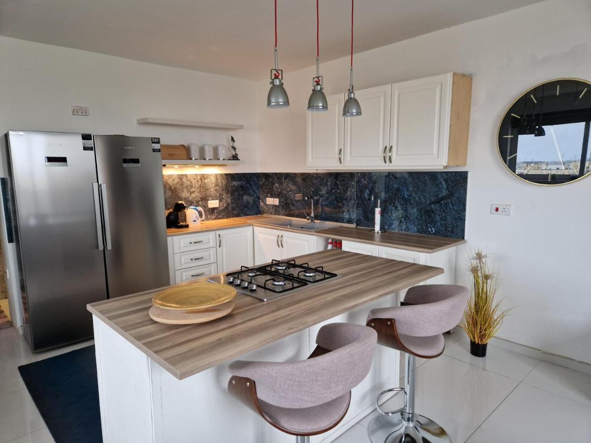 Апартаменты Town Pent House Лука Экстерьер фото
