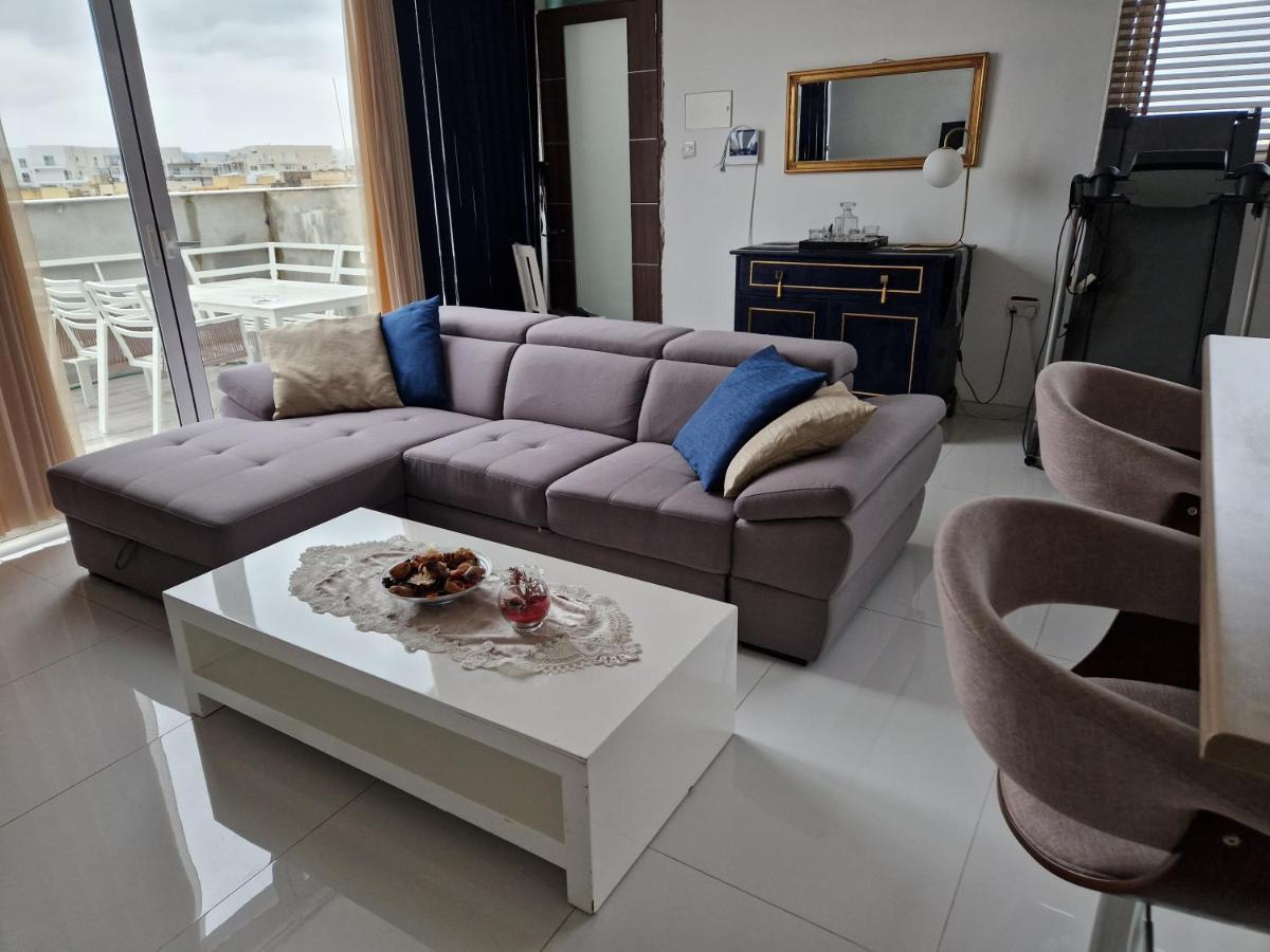 Апартаменты Town Pent House Лука Экстерьер фото
