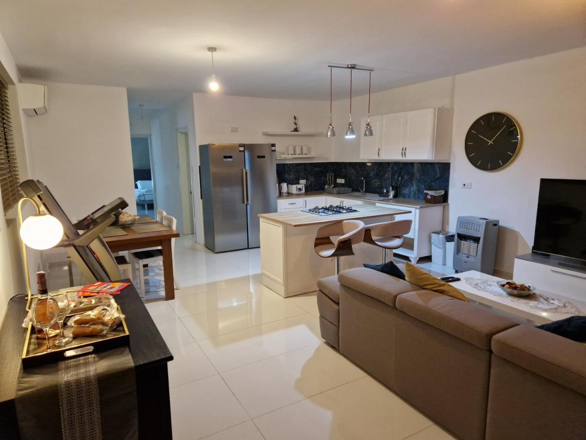 Апартаменты Town Pent House Лука Экстерьер фото