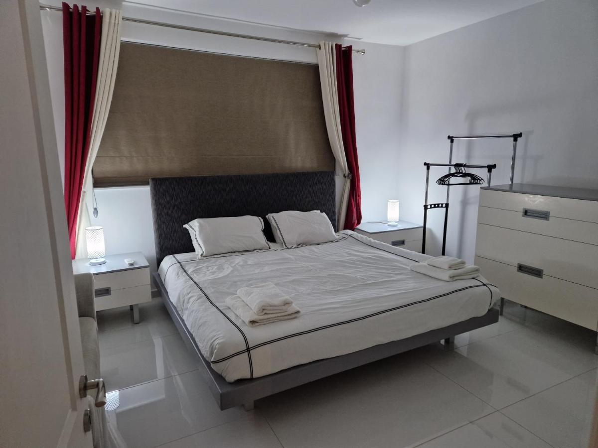 Апартаменты Town Pent House Лука Экстерьер фото