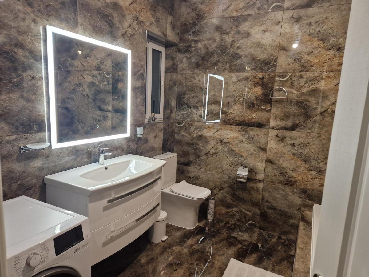 Апартаменты Town Pent House Лука Экстерьер фото